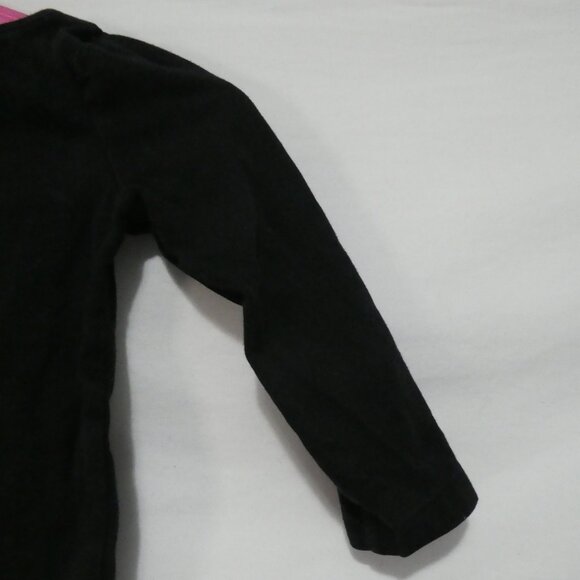 Unbranded | 12 months | Black Snowflake Heart Graphic Print Long Sleeve Top - Picture 11 of 13